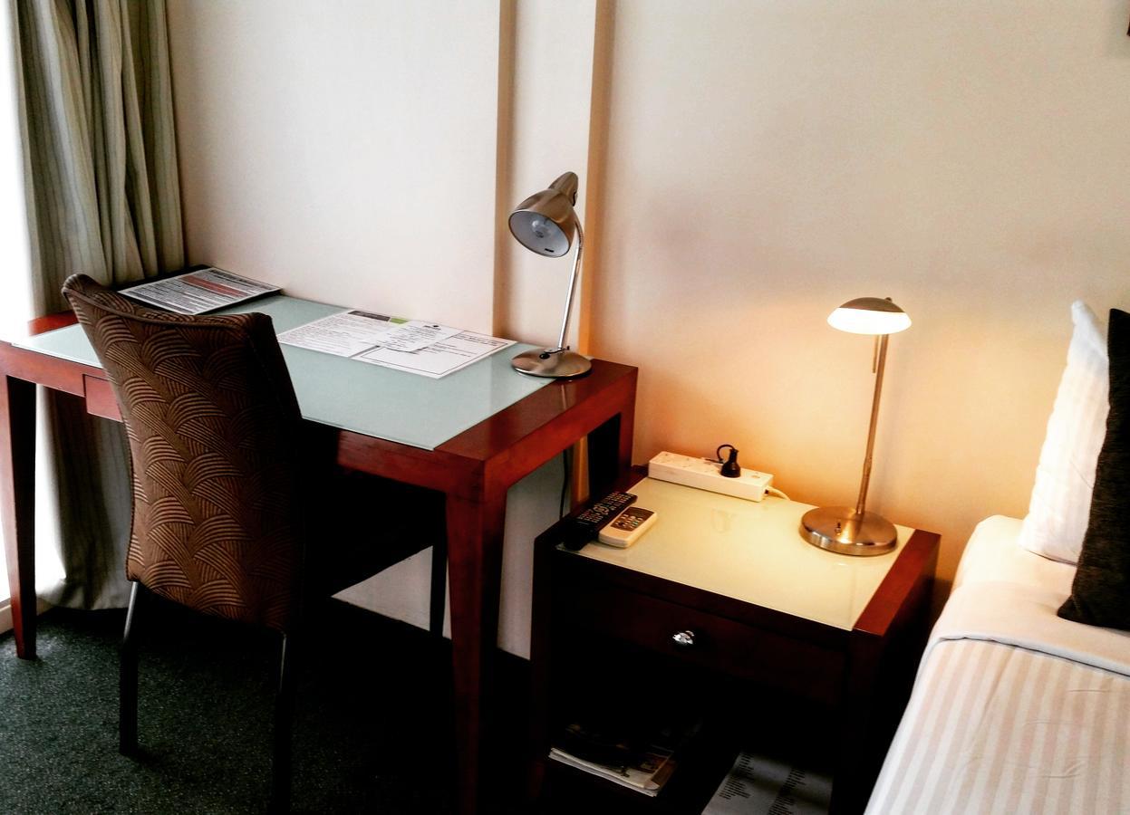 Mid City Motor Inn Singleton Buitenkant foto