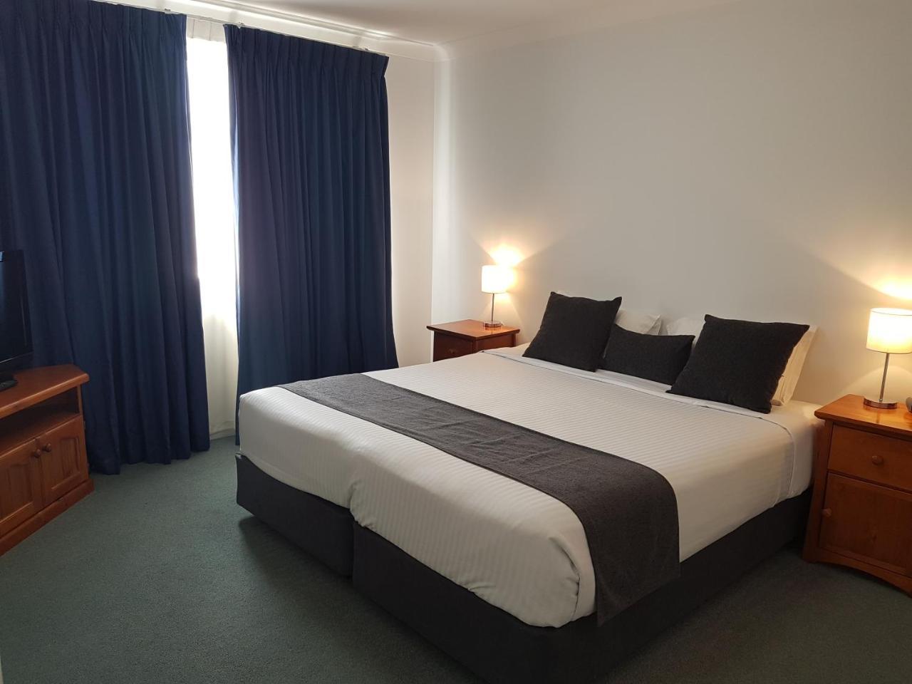 Mid City Motor Inn Singleton Buitenkant foto